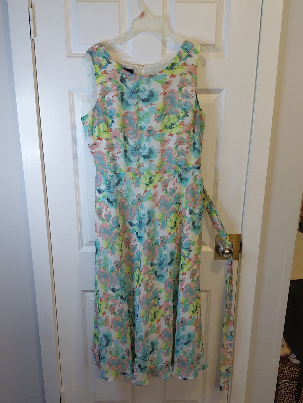 Pastel Floral Sleeveless Midi Dress with Removable Tie